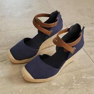 New Never Been Worn Navy Wedges